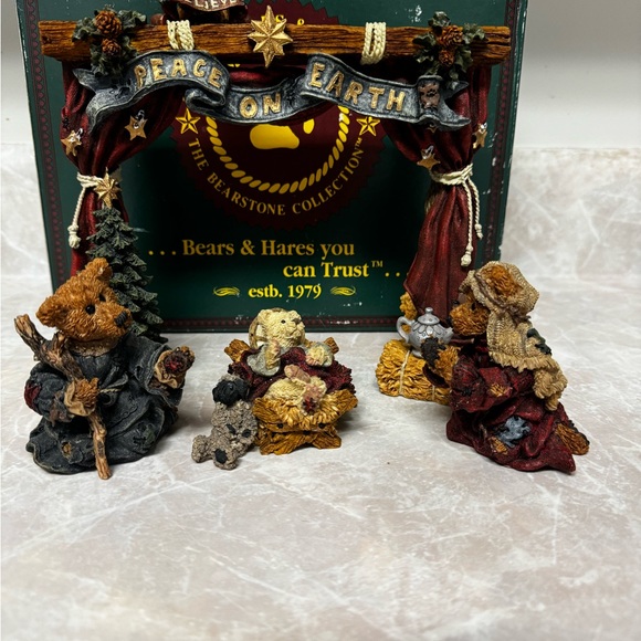 Boyds Bears The BearStone Collection Nativity series, 1, 2, 3 and 4. - Picture 11 of 11